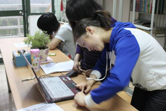 ͬѧ�ǿ�����Ӱ�ۿ�